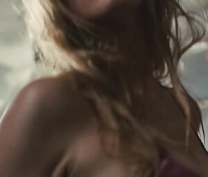 Celebs Nude Video | Sienna Miller nude - High-Rise (2015)