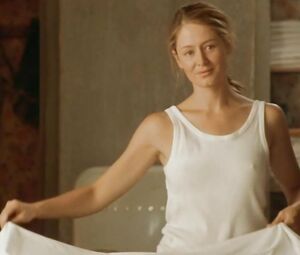 Naked celebs Miranda Otto - Kin (2000)