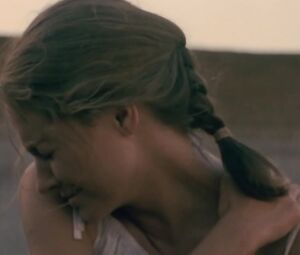 Naked celebs Miranda Otto - Kin (2000)