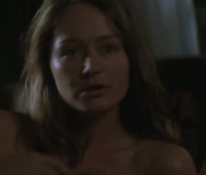 Naked celebs Miranda Otto - Kin (2000)