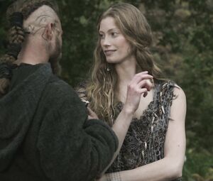 Naked Alyssa Sutherland - Vikings S01-S03 (2013-2015)