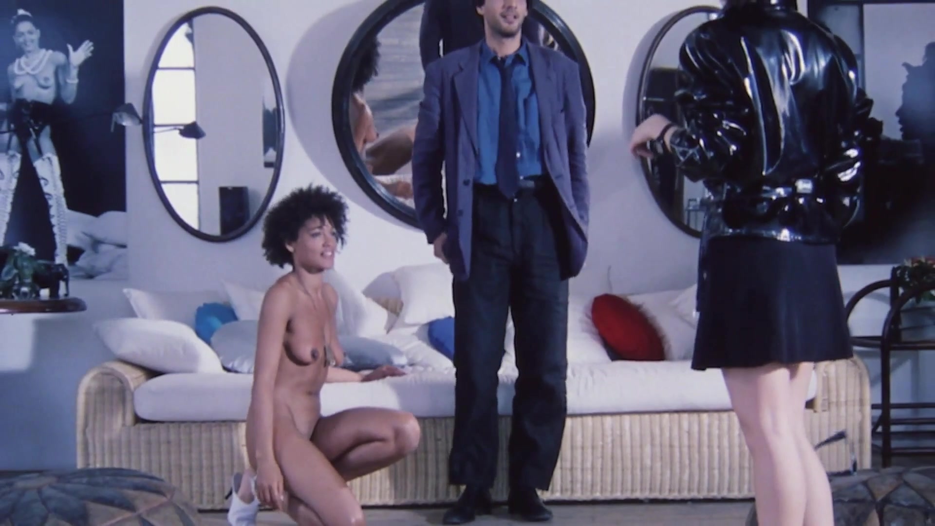 Naked Raffaella Offidani - The Voyeur (1994) Video » Best Sexy Scene »  HeroEro Tube