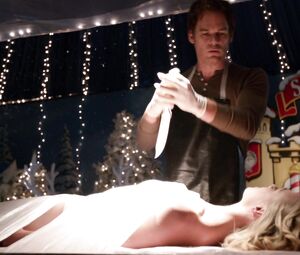 Nudity in TV show Yvonne Strahovski - Dexter, Season 07 (2013)