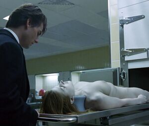 Topless scene Julienne Davis - Eyes Wide Shut (1999)