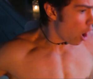 Topless video Kim Poirier, Stefanie von Pfetten – Decoys (2004)