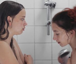 Nude scene Sophie Breyer and other sexy actress - La trรชve S01 (2015)