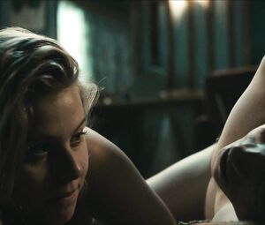 Naked scene Karolina Staniec - Jestem morderca (2016)