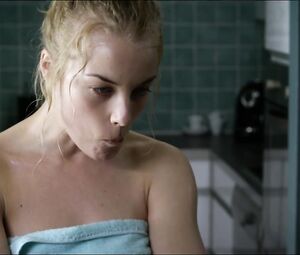 Topless Ida Engvoll - Der Kommissar und das Meer Wilde Nächte (2015)