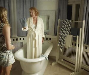 Hot scene Tanja Wedhorn, Gaby Dohm nude - "Marie räumt auf" (2016)