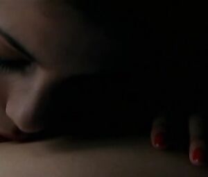 Topless sex scene | Maribel Verdu, Maria de Medeiros - Huevos de Oro (1993)