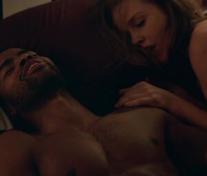 Celebrity threesome sex scene | Hayley Kiyoko, Tru Collins - Insecure s02e04 (2017)