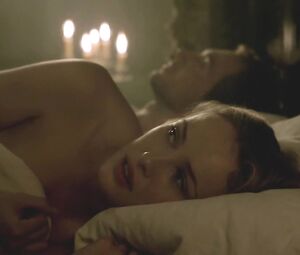 Celebrity nude scene | Celebrity nude scene | Hannah New, Sylvaine Strike - Black Sails S03E06-07 (2016)