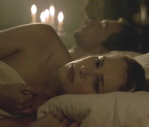 Celebrity nude scene | Celebrity nude scene | Hannah New, Sylvaine Strike - Black Sails S03E06-07 (2016)