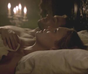 Celebrity nude scene | Celebrity nude scene | Hannah New, Sylvaine Strike - Black Sails S03E06-07 (2016)