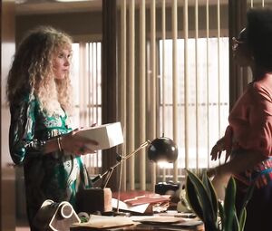 TV show Hollywood Hot scene | Olivia Wilde, Juno Temple, Emily Tremaine nude - Vinyl S01E05-06 (2016)-2