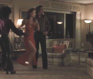 TV show Hollywood Hot scene | Olivia Wilde, Juno Temple, Emily Tremaine nude - Vinyl S01E05-06 (2016)-2