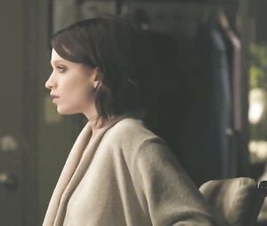 TV show hot scene | Raychel Diane Weiner, Sarah Hay - Flesh & Bone S01E07-08 (2015)