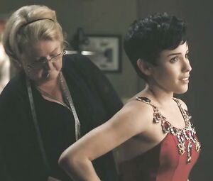 TV show hot scene | Raychel Diane Weiner, Sarah Hay - Flesh & Bone S01E07-08 (2015)