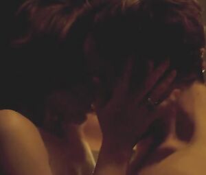 Celebs nude & sex scene | Antje Traue, Luise Heyer - Der Fall Barschel (2015)