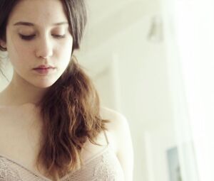 Celebs sex scene | Maria Pedraza nude - AMAR (2017)