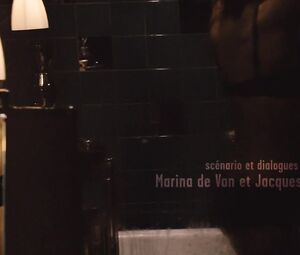 Topless Celebs Sophie Marceau, Monica Bellucci - Ne te retourne pas (2009)