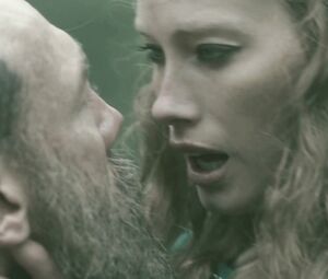 Celebs sex scene TV show | Alyssa Sutherland - Vikings S4 (2016)