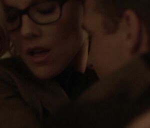 Sexy glasses Kathleen Robertson - Boss (2012)
