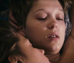 Best lesbian scene in movies | Adele Exarchopoulos nude & Léa Seydoux naked | The film "Blue Is The Warmest Color" (2013)