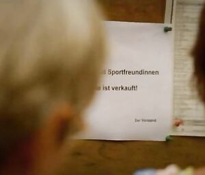 Excitioinism in Movies | Barfuss Bis Zum Hals (2009)