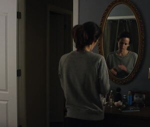 Naked Elizabeth Rease - Easy S01E01 (2016)