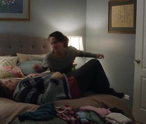 Naked Elizabeth Rease - Easy S01E01 (2016)