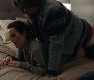 Naked Elizabeth Rease - Easy S01E01 (2016)