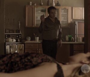 Hot TV show scene | Laura Vandervoort naked - Bitten S03E01-02 (2016)