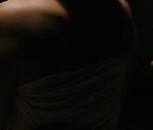 Passionate Lesbian Episodes of Valeria Solarino & Isabella Ragonese - Viola Di Mare (2009)