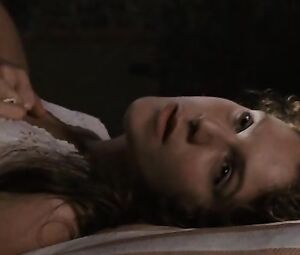 Passionate Lesbian Episodes of Valeria Solarino & Isabella Ragonese - Viola Di Mare (2009)