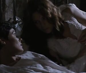 Passionate Lesbian Episodes of Valeria Solarino & Isabella Ragonese - Viola Di Mare (2009)