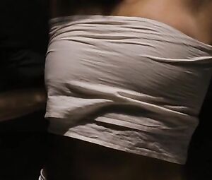 Passionate Lesbian Episodes of Valeria Solarino & Isabella Ragonese - Viola Di Mare (2009)