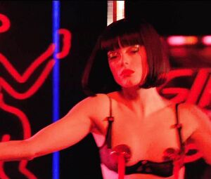 Sex video Rose McGowan nude - Roads to Riches (2002)