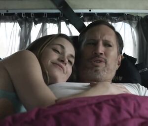 Sex video Inez Björg David, Maja Schöne - Neu in unserer Familie. Ein Baby für alle (2017) 