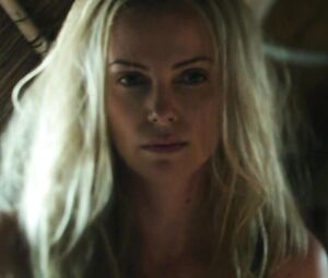 Sex video Charlize Theron - The Last Face (2017)