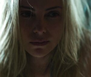 Sex video Charlize Theron - The Last Face (2017)