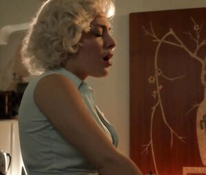 Sex video Elena Satine nude - Magic City S02E07 (2013)