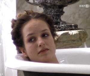 Sex video Lara Joy Korner - Tödliche Diamanten (1998) 