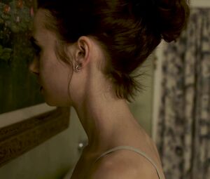 Sex video Lily Collins nude - To The Bone (2017)