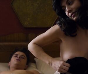 Sex video Alessandra Mastronardi nude - Life (2015)