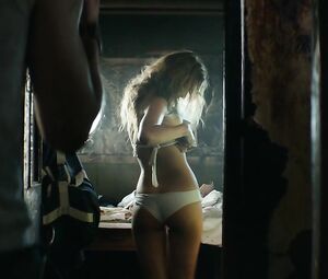 Sex video Irina Starshenbaum - Black Water (2017)