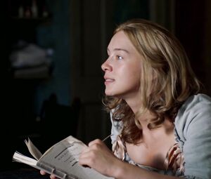 Sex video Holli Dempsey, Eloise Smyth - Harlots S01E01 (2017)