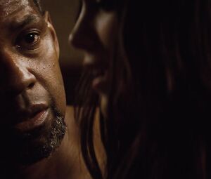 Sex video Paula Patton nude - 2 Guns (2013)