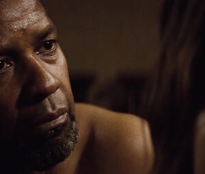 Sex video Paula Patton nude - 2 Guns (2013)