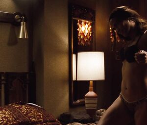 Sex video Paula Patton nude - 2 Guns (2013)